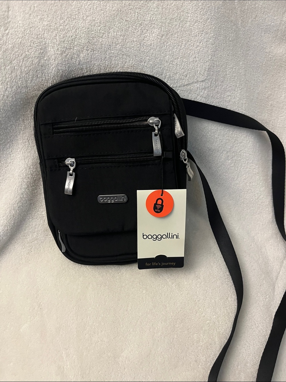 Baggallini Black Compact Crossbody Organizer